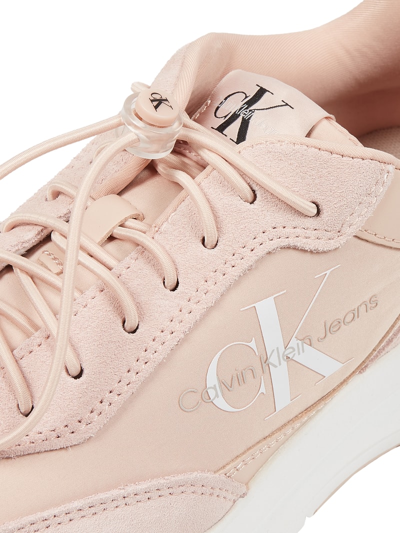 Sneaker aus Veloursleder und Textil in rosa