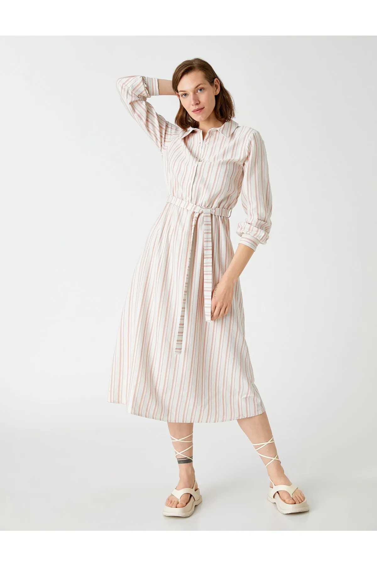 Koton  Midi-Hemdkleid aus Leinenmischung mit Gürtel