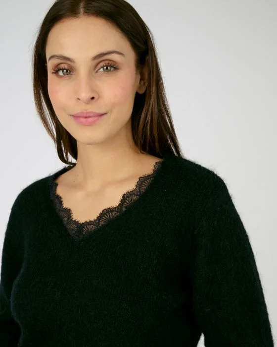 Pull mélange mohair col dentelle