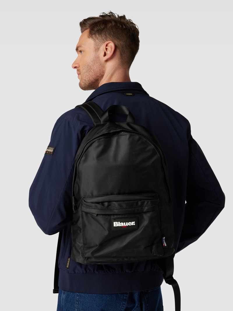 Rucksack mit Label-Patch Modell 'EASY' in schwarz