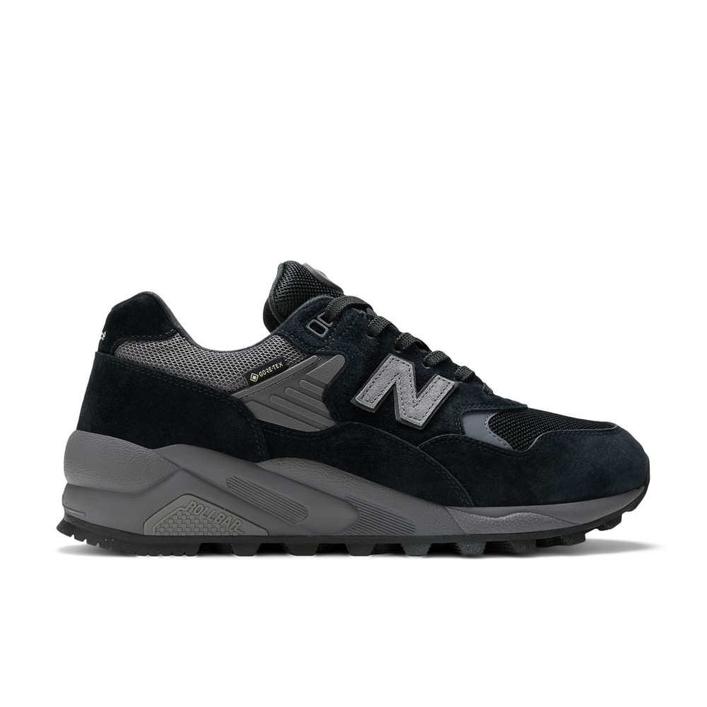 New Balance 580 Gore TEX MT580RGR / schwarz