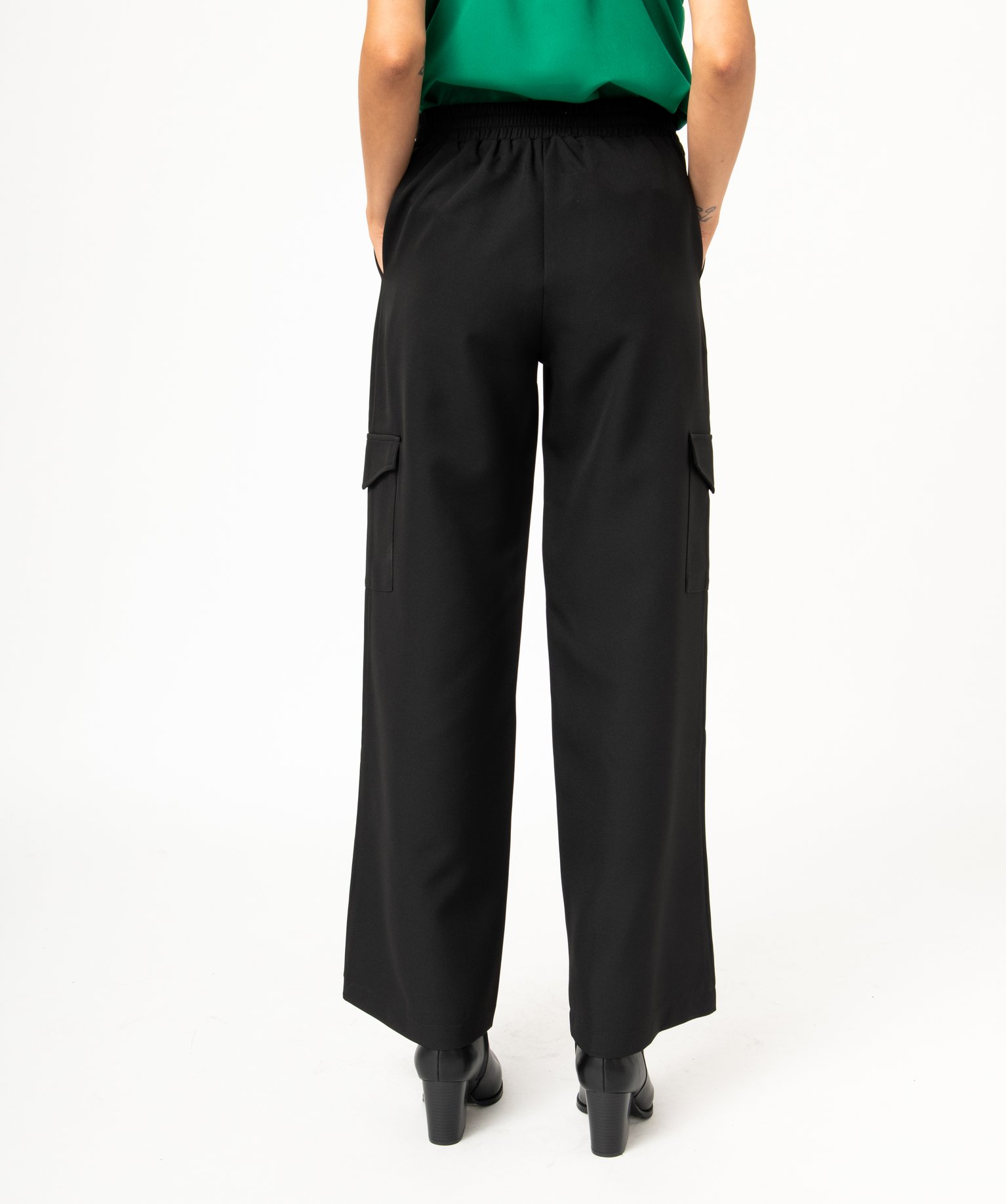 Pantalon large avec poches à rabat sur les cuisses femme noir | GEMO