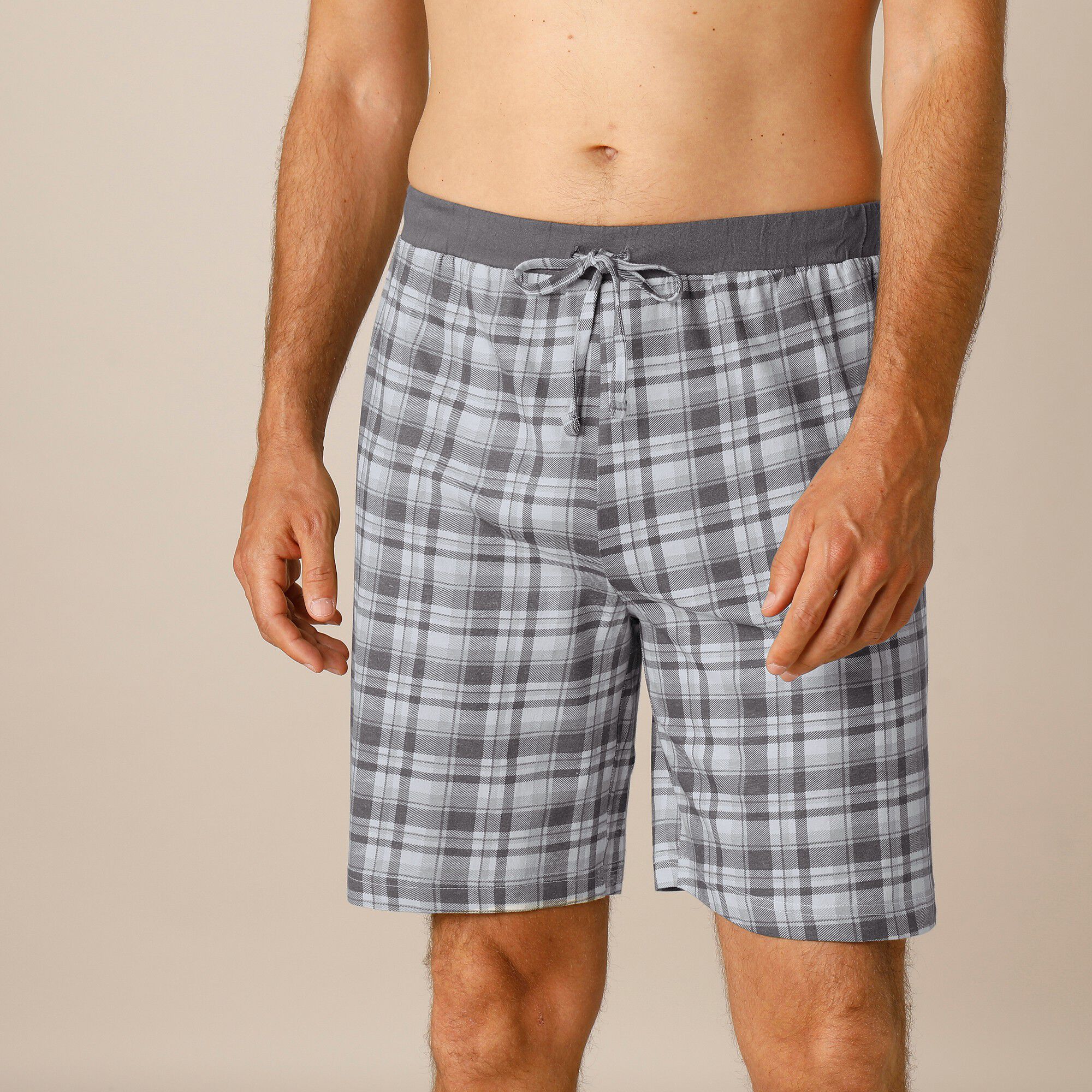 Short pyjama