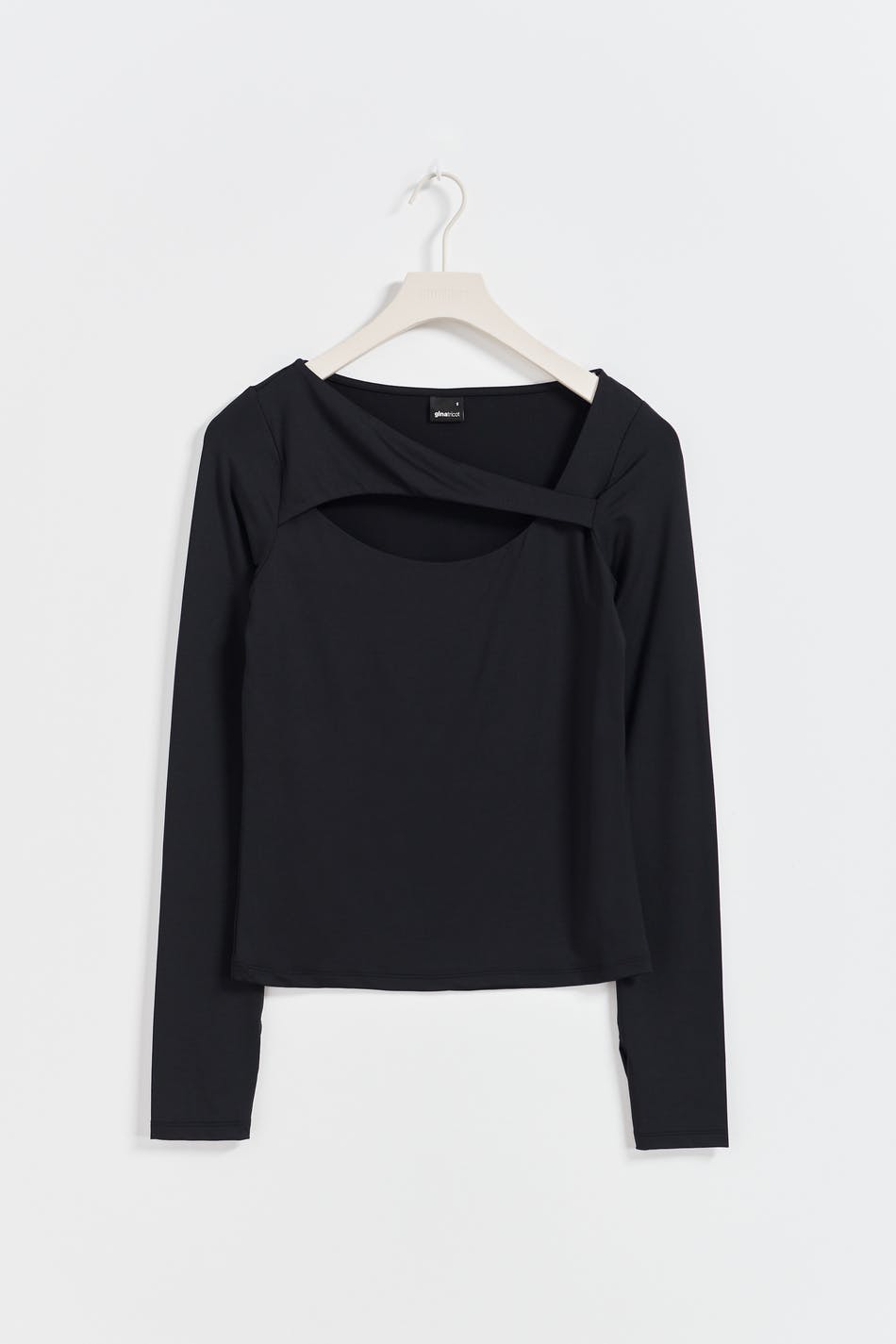 Cutout top