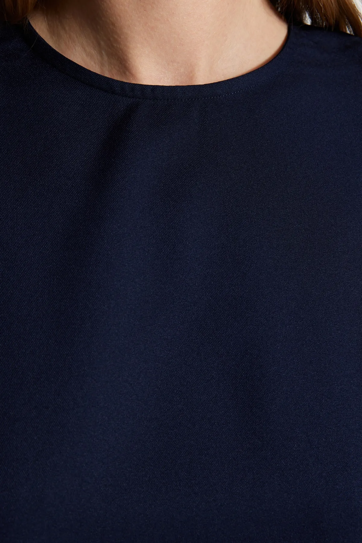 Trendyol Modest  Marineblaues Tunika-Hosen-Set aus geripptem, genähtem gewebtem Krepp TCTSS23US00028