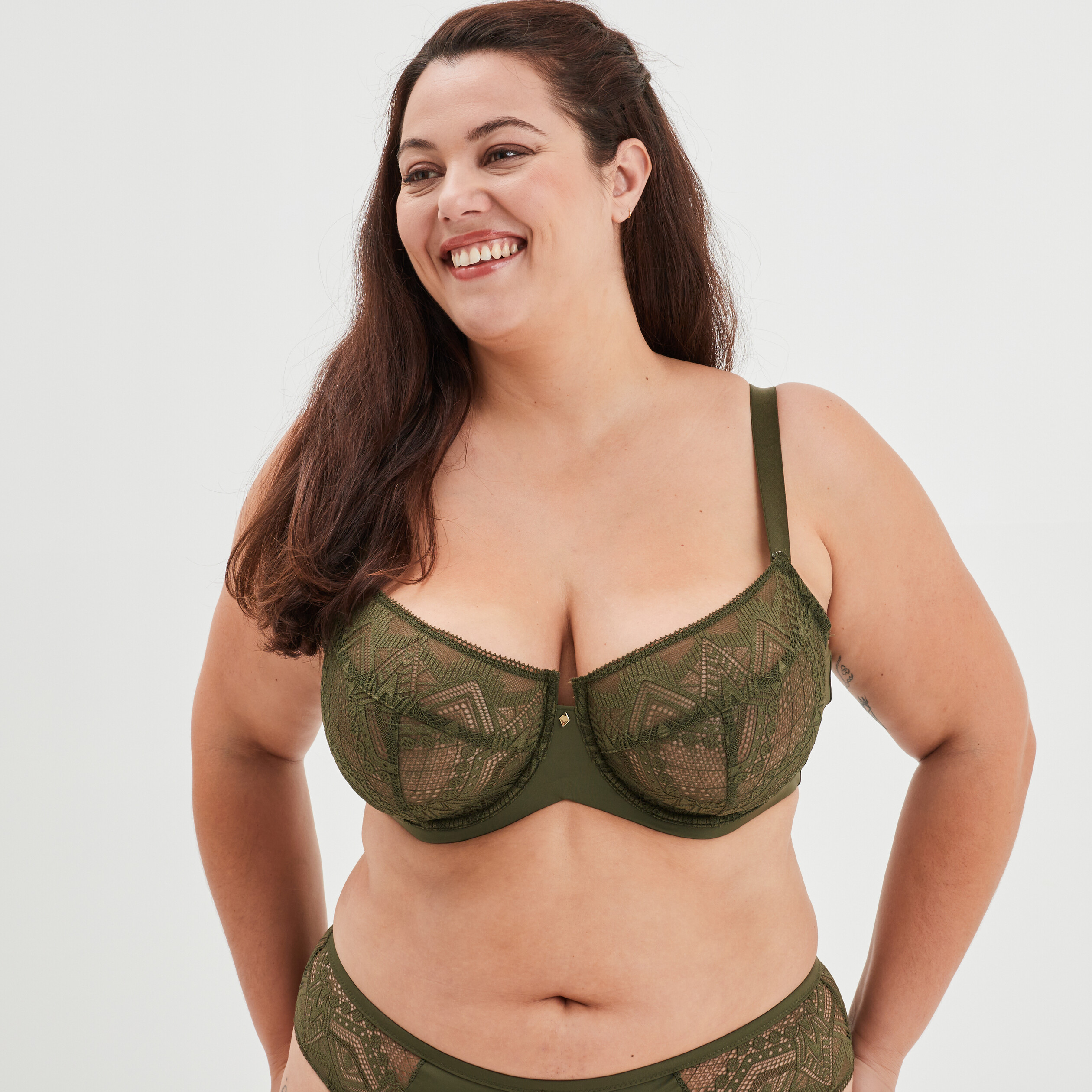 Soutien-gorge emboîtant dentelle Ivory vert kaki femme grande taille | La Halle