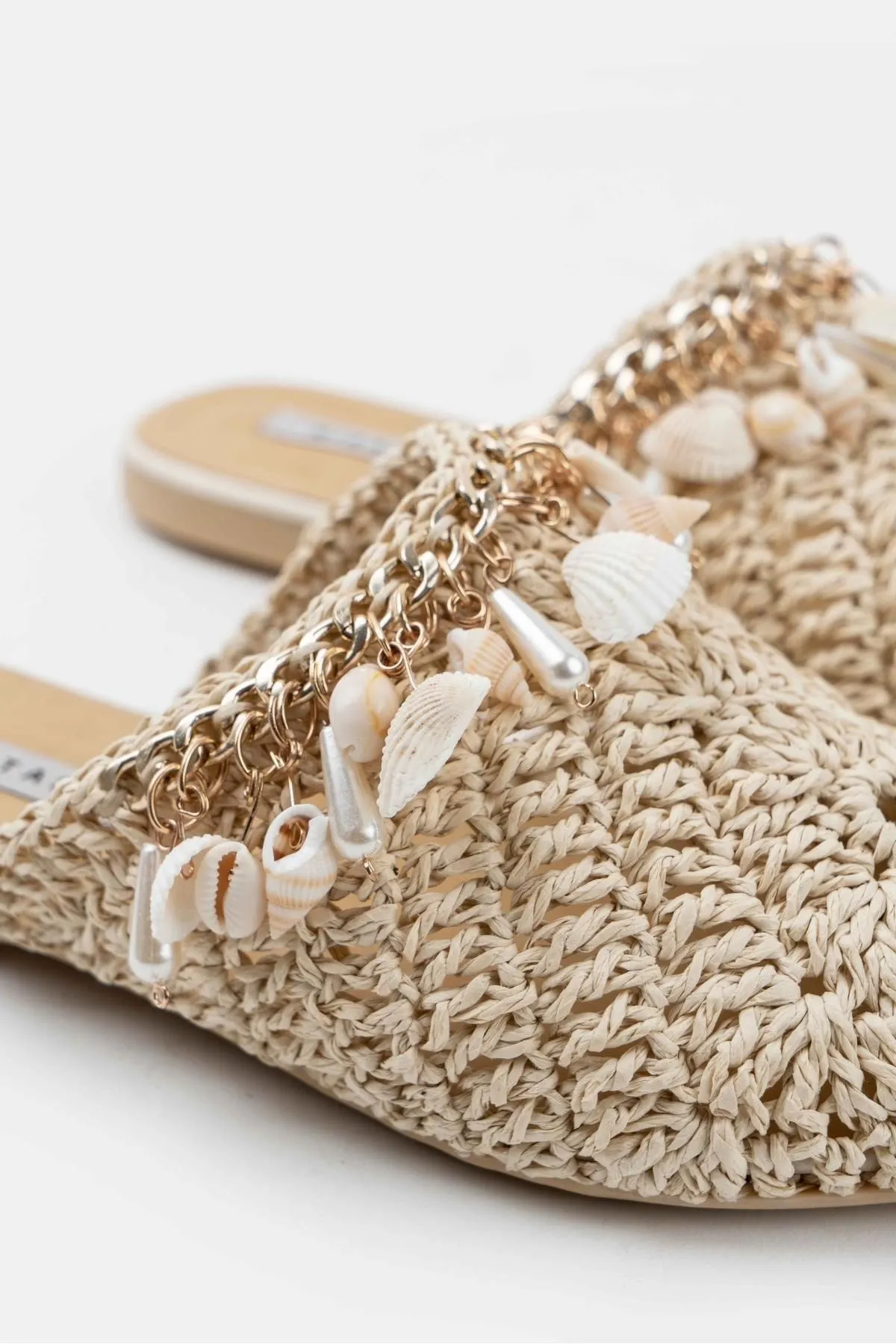 NİŞANTAŞI SHOES  Lisa Beige Gestrickte Damenhausschuhe mit Muscheldetails