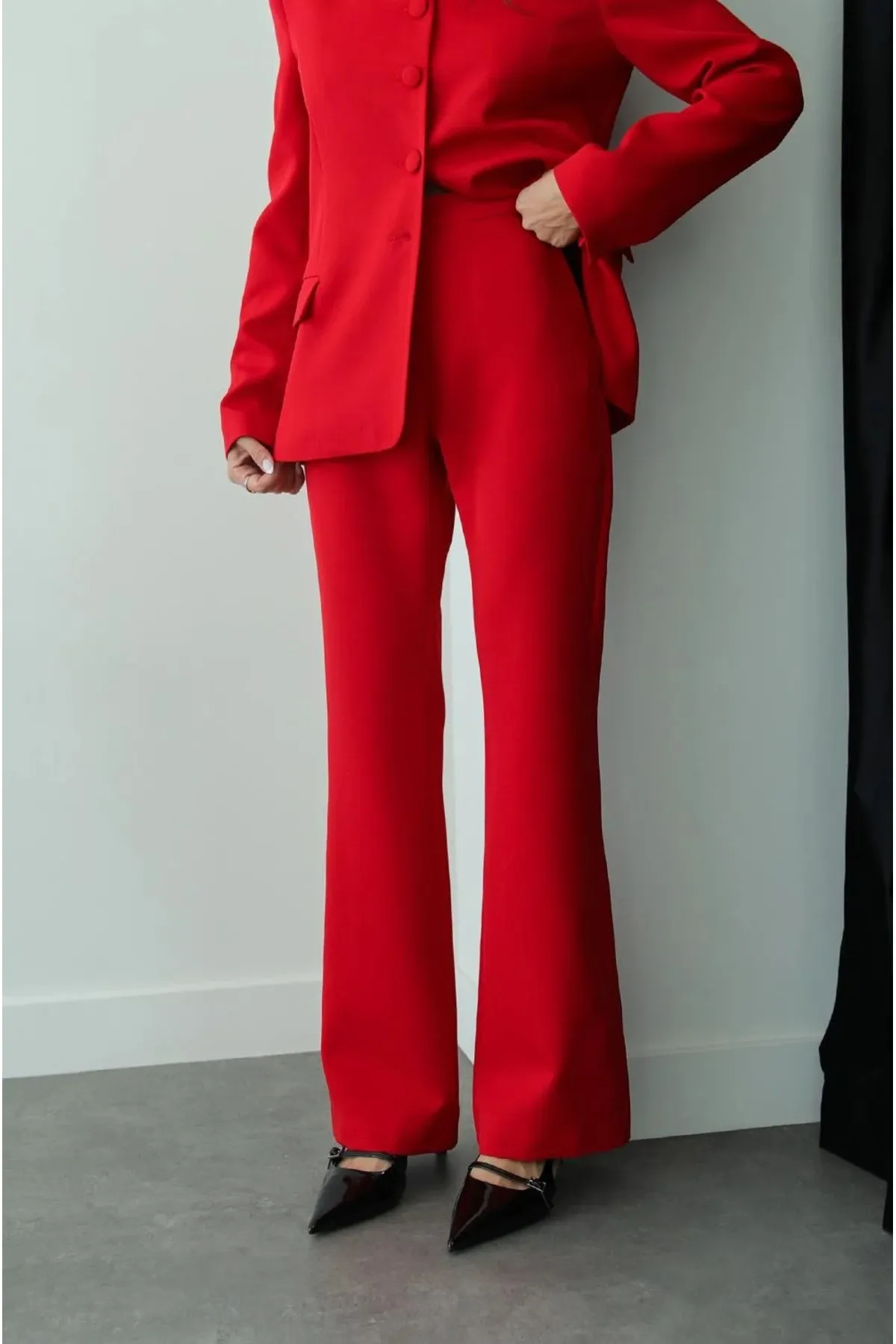 My Blog  Rotes Premium-Jacken-Hose-Set mit rundem Kragen