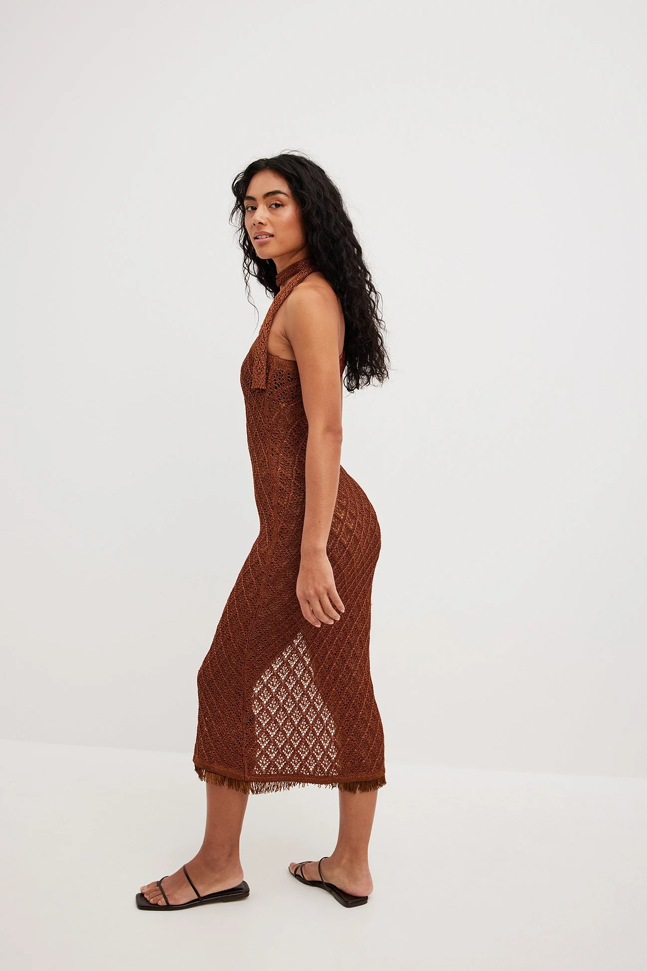 Einseitig schulterfreies Strick-Maxikleid mit Schaldetail