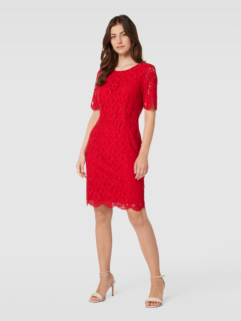 Knielanges Kleid mit Lochmuster in rot