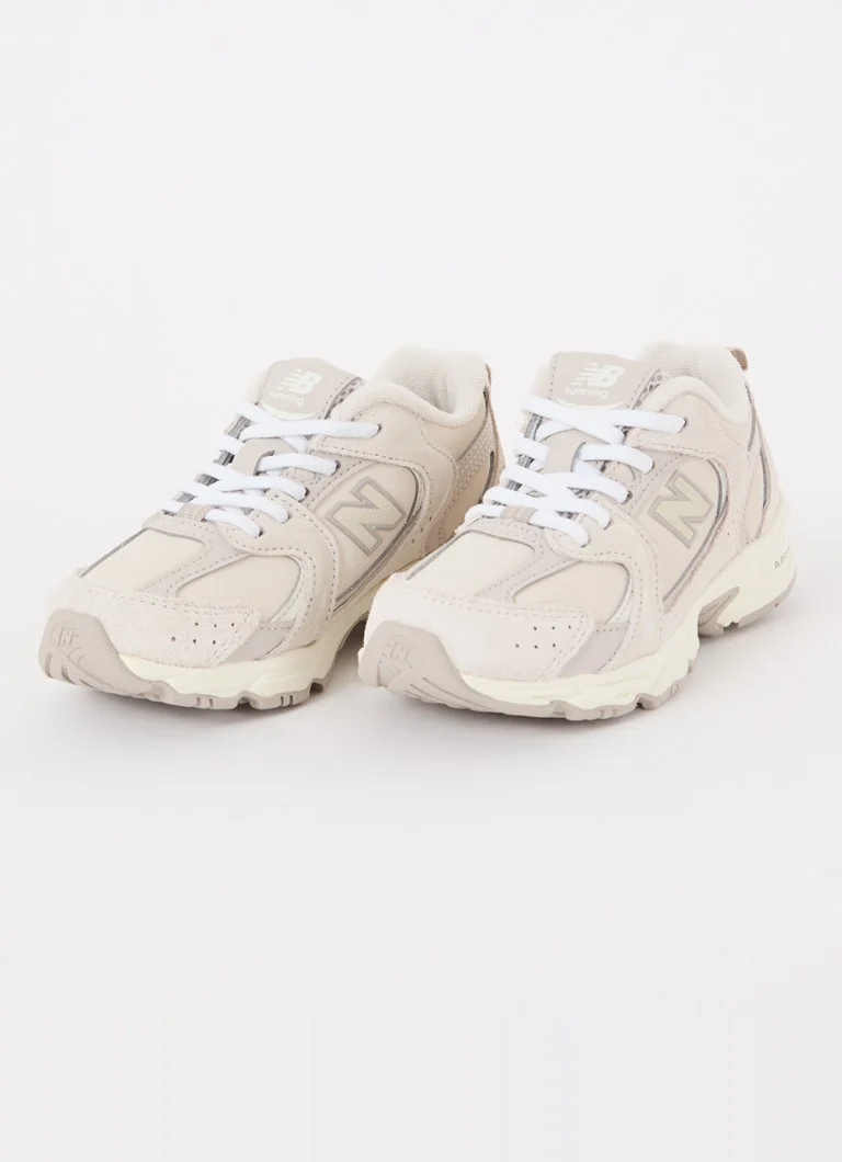 Baskets New Balance 530 avec détails en daim