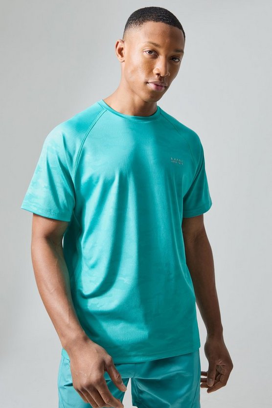 Man Active Camouflage Raglan T-Shirt