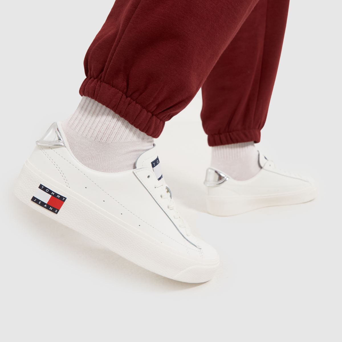Tommy Jeans – Vitt lädersneakers i vulcfärgat läder