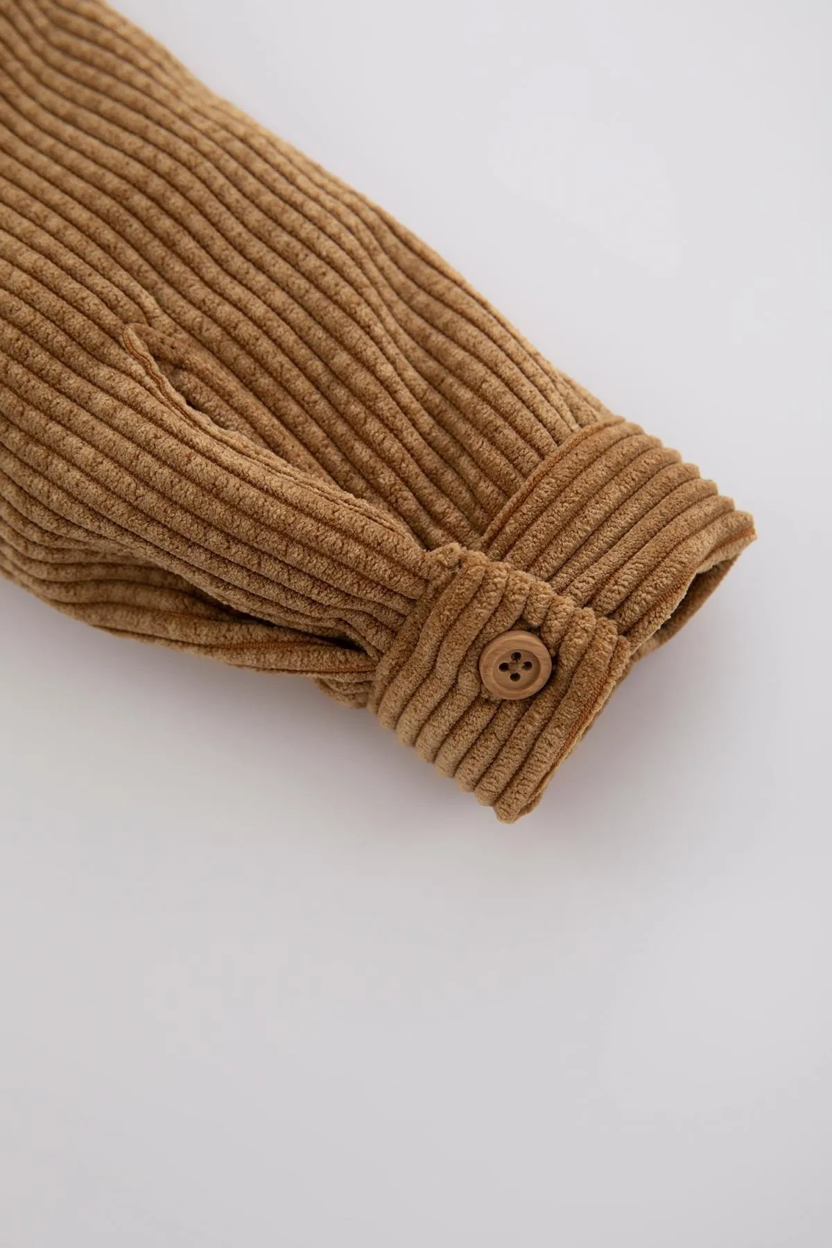 DeFacto  Langarmshirt aus Samt mit Hemdkragen für Babys (Jungen).