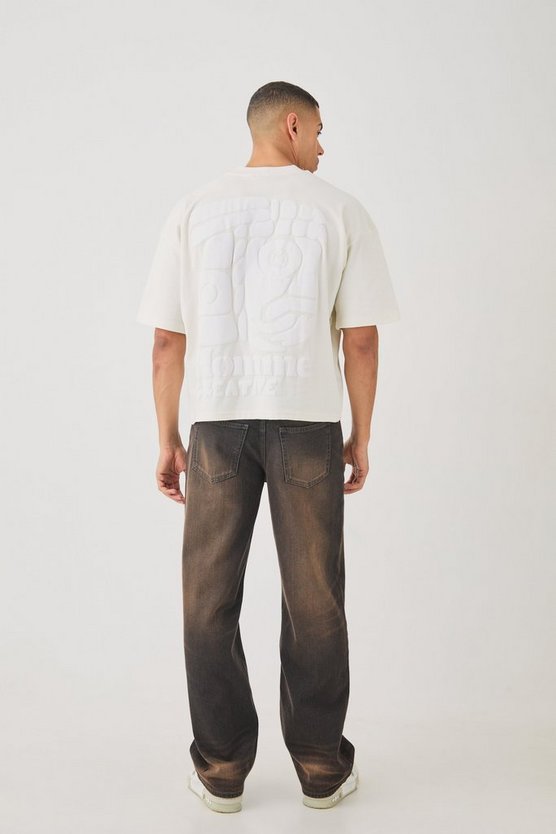 Kastiges Oversize T-Shirt mit Stickerei