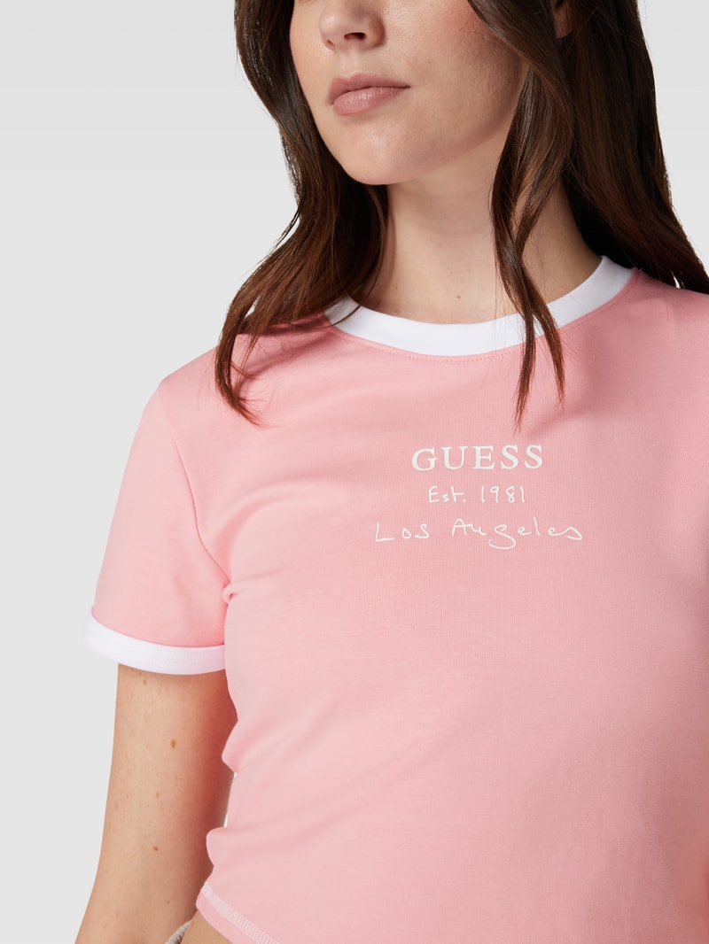 Cropped T-Shirt mit Statement-Print Modell 'SIGNATURE CROP TEE' in apricot