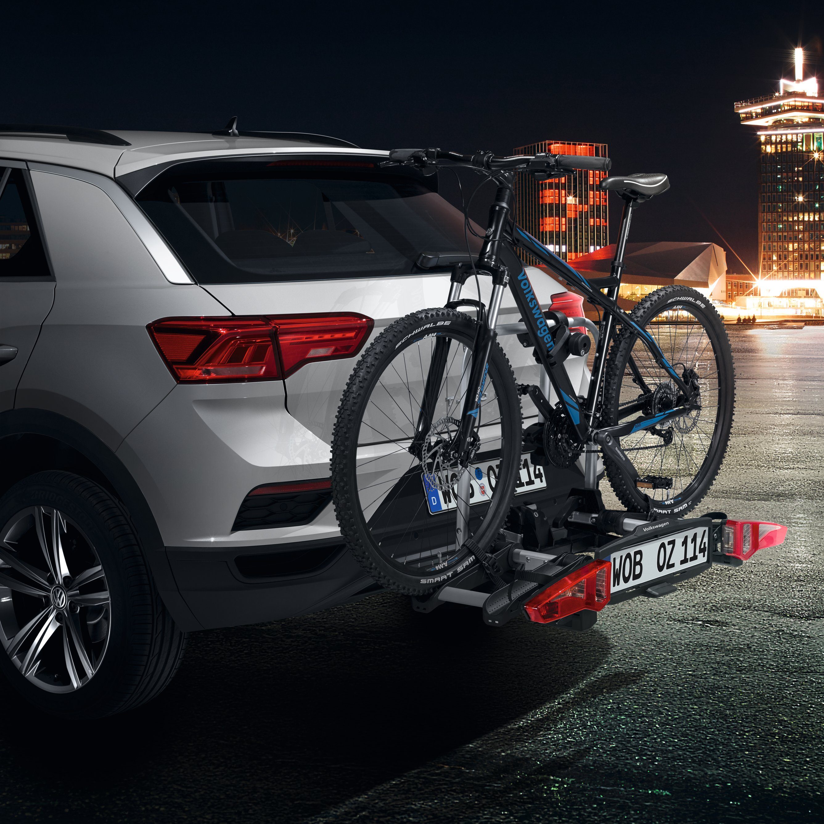 Volkswagen Kupplungsfahrradträger Premium, für max. 2 Räder, (1-tlg., 000-071-105-J), Diebstahlschutz, Vormontiert, für Anhängekupplung, Traglast insg. 60kg