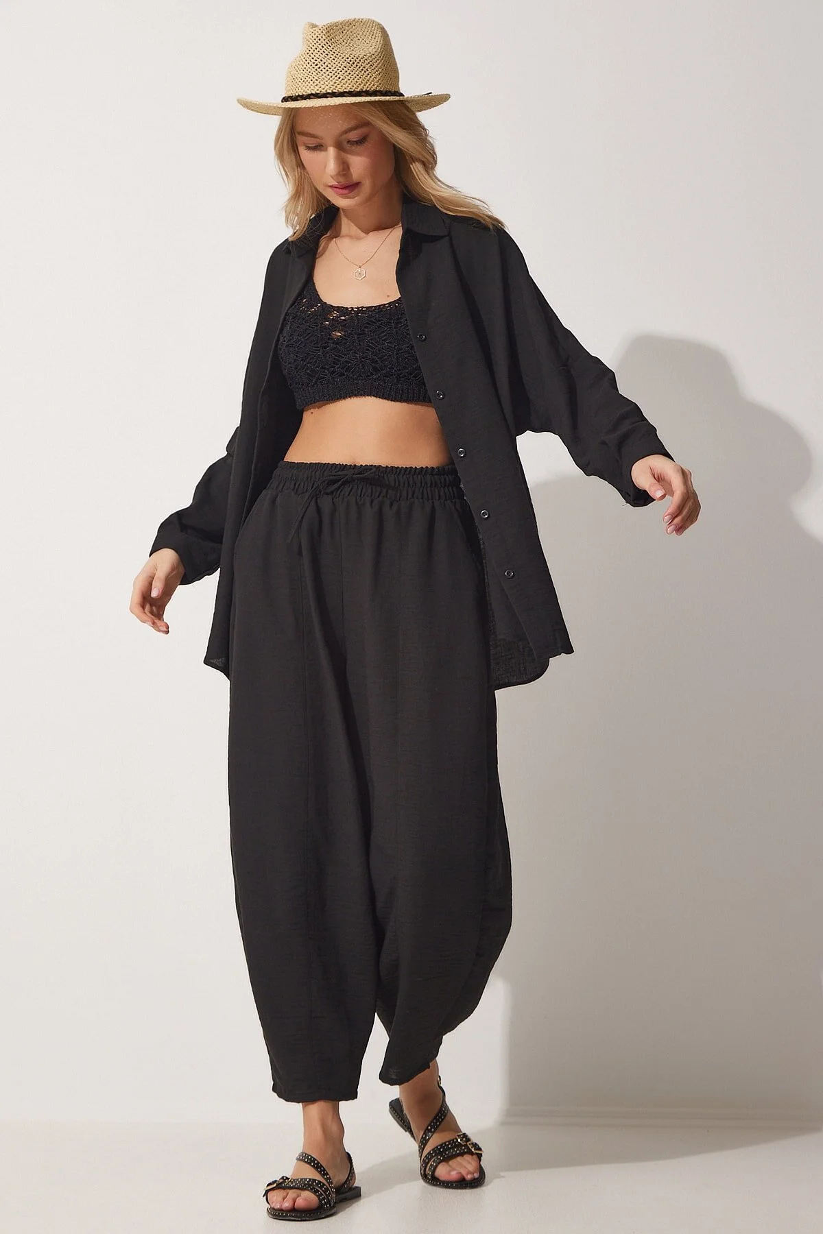 Happiness İstanbul  Schwarzes Leinenhemd- und Baggy-Hosen-Set für Damen DZ00080
