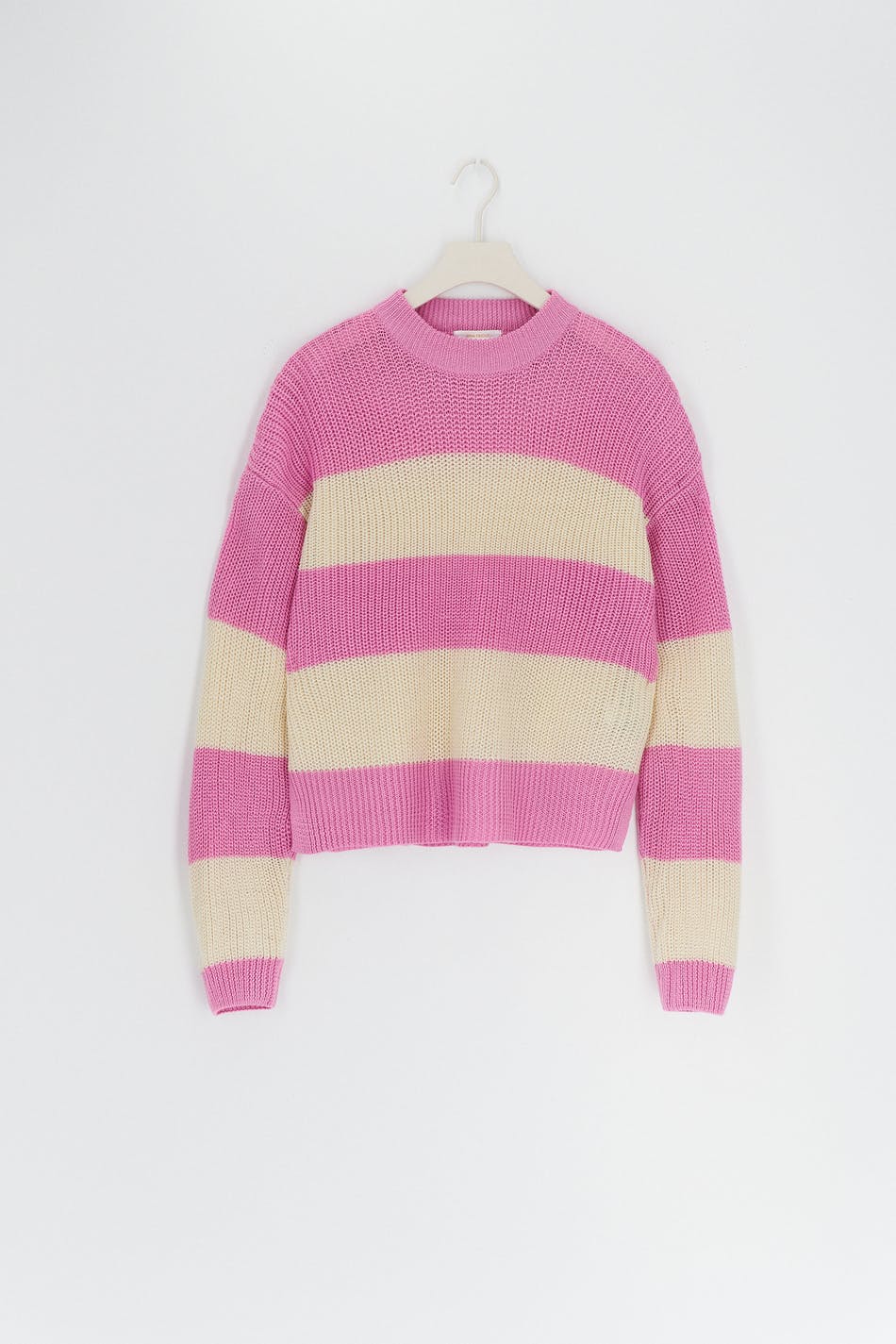 Y knitted slit sweater