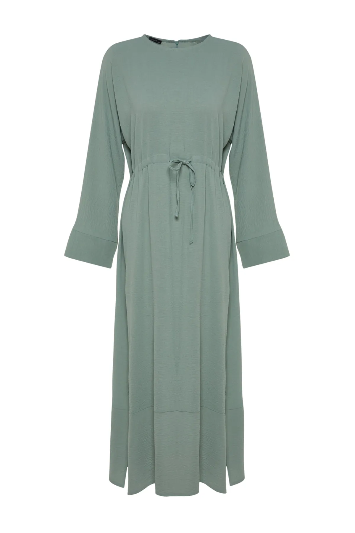 Trendyol Modest  Mintfarbenes, gerafftes Kleid aus Aerobin-Gewebe mit breiter Manschette und gewelltem Rockteil TCTSS23EB00108