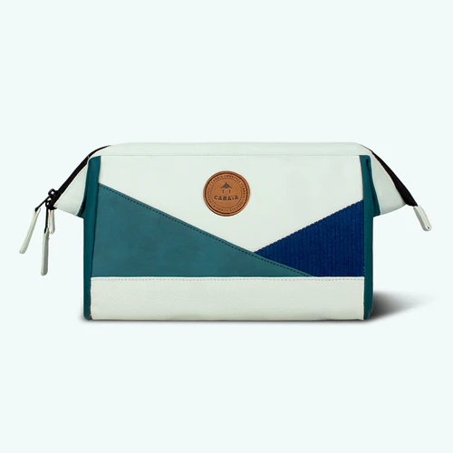 Aguada Street Green Toiletry Bag