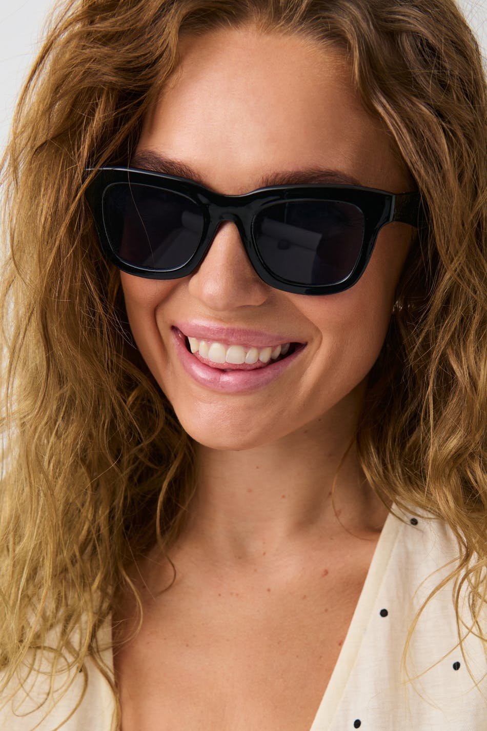 Classic chunky sunglasses