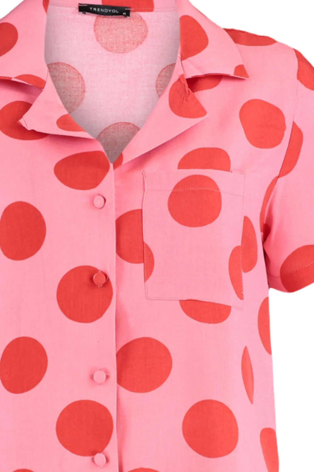 Trendyol Collection  Fuchsia Polka Dot Viskose Hemd-Shorts gewebtes Pyjama-Set THMSS20PT0306