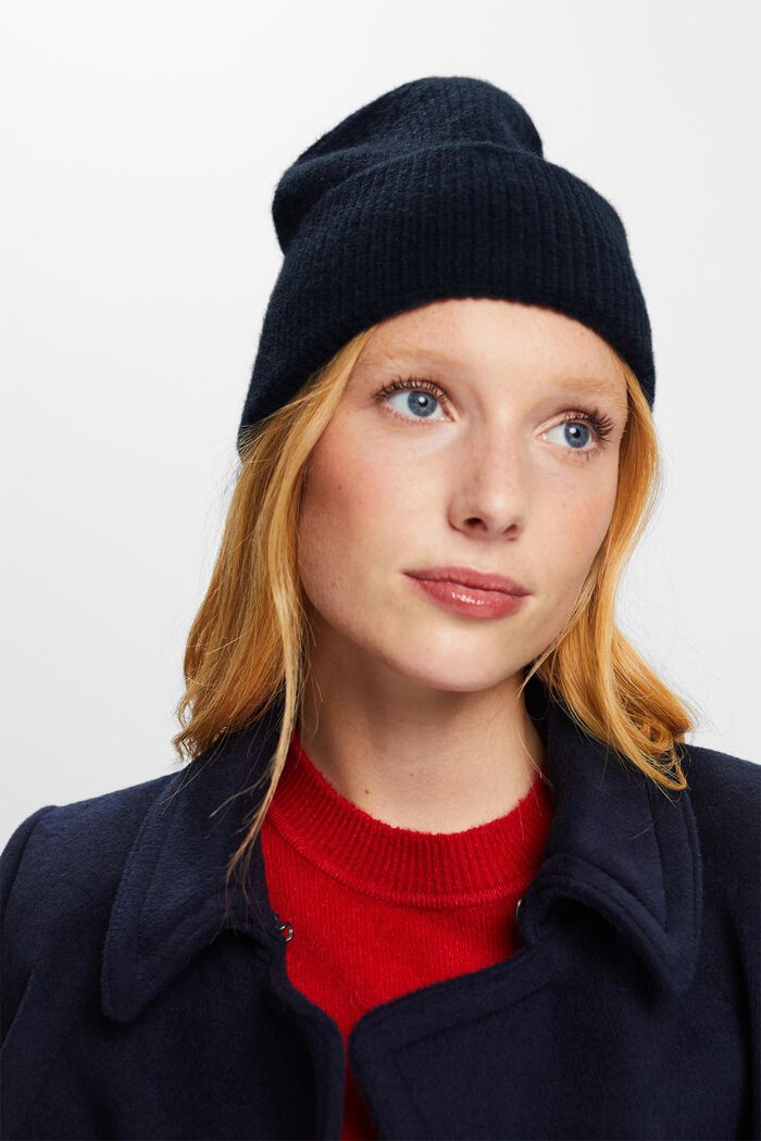 Rippstrick-Beanie