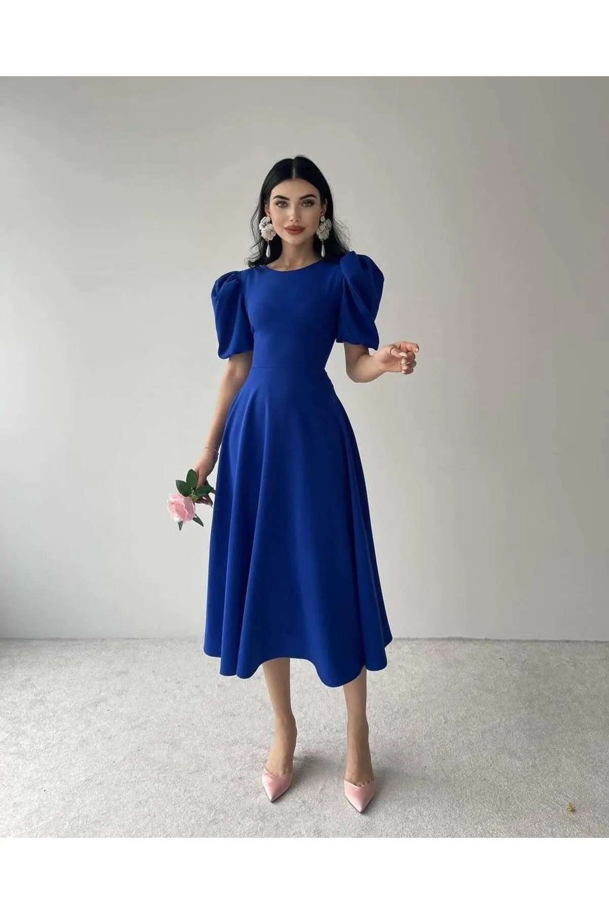 SONREİR  MIDIKLEID MIT WASSERMELONEN-ÄRMELENDETAIL