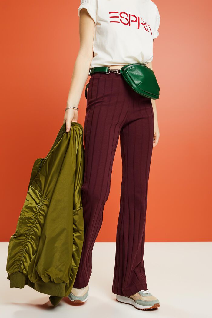 Ausgestellte Hose aus geripptem Jersey