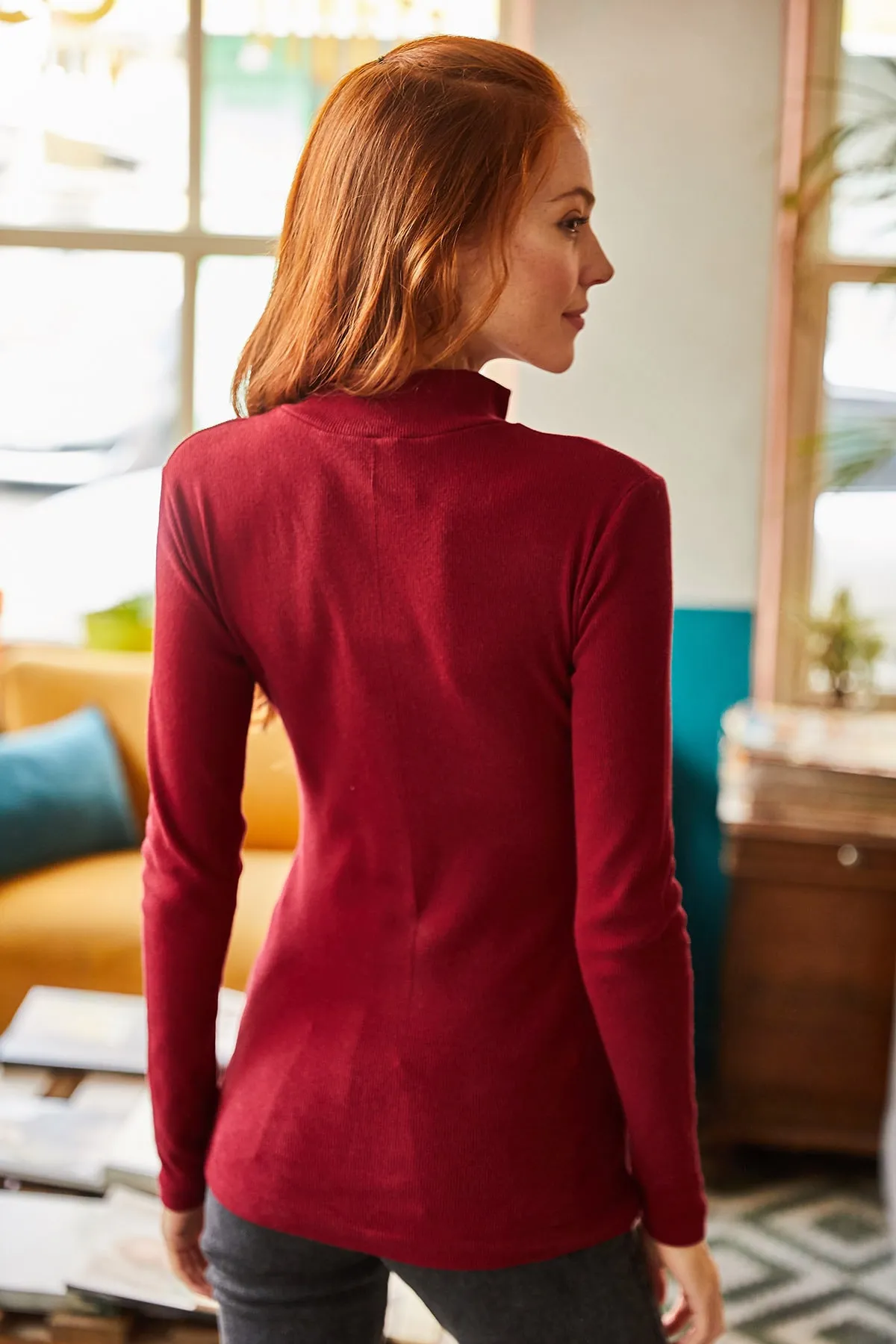 Olalook  Burgunderrote Rollkragen-Lycra-Bluse mit Reißverschluss für Damen BLZ-19001155