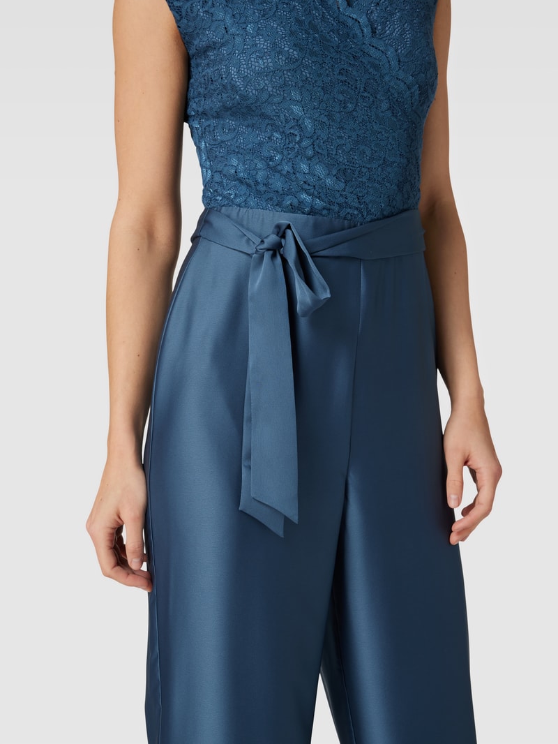 Jumpsuit aus Häkelspitze in rauchblau