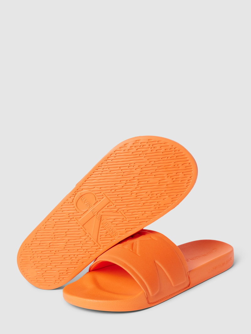 Slides mit Label-Detail Modell 'FREQUENCY' in orange