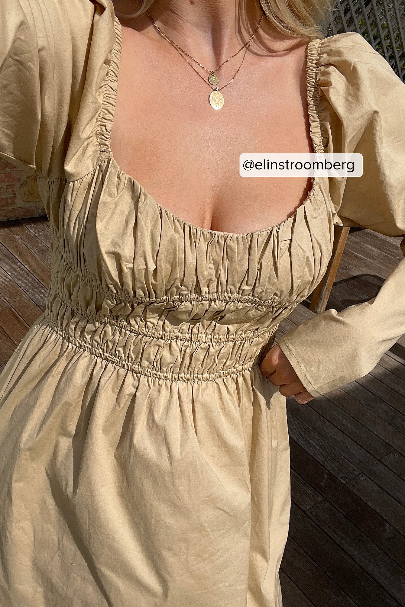 Minikleid mit Rüschen-Detail