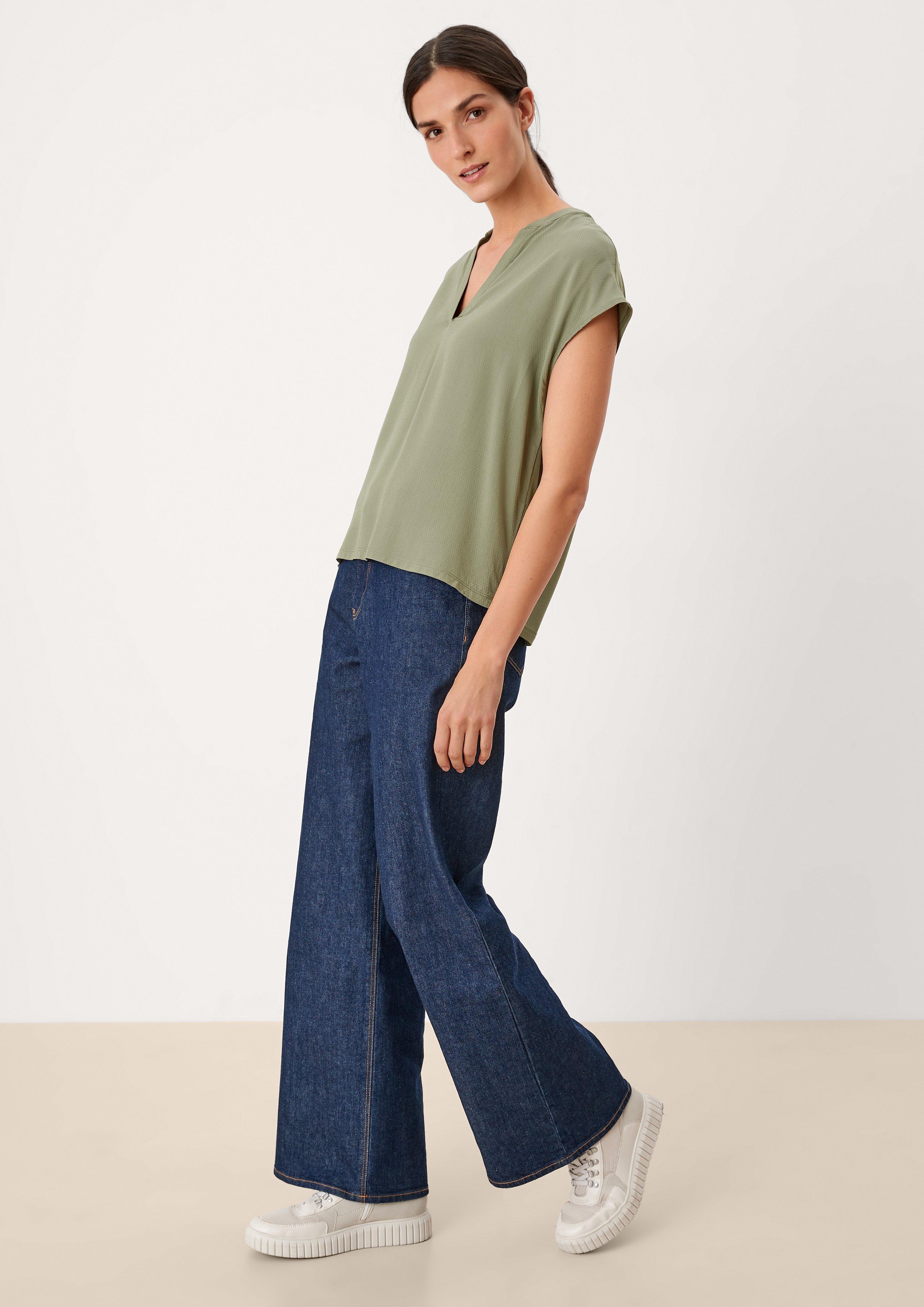Viskoseshirt mit V-Neck  2112033-7928