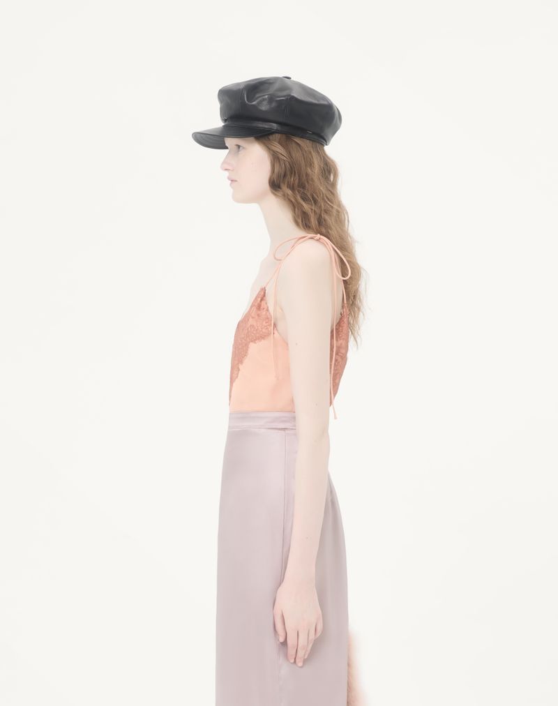 Topo em crepe de chine