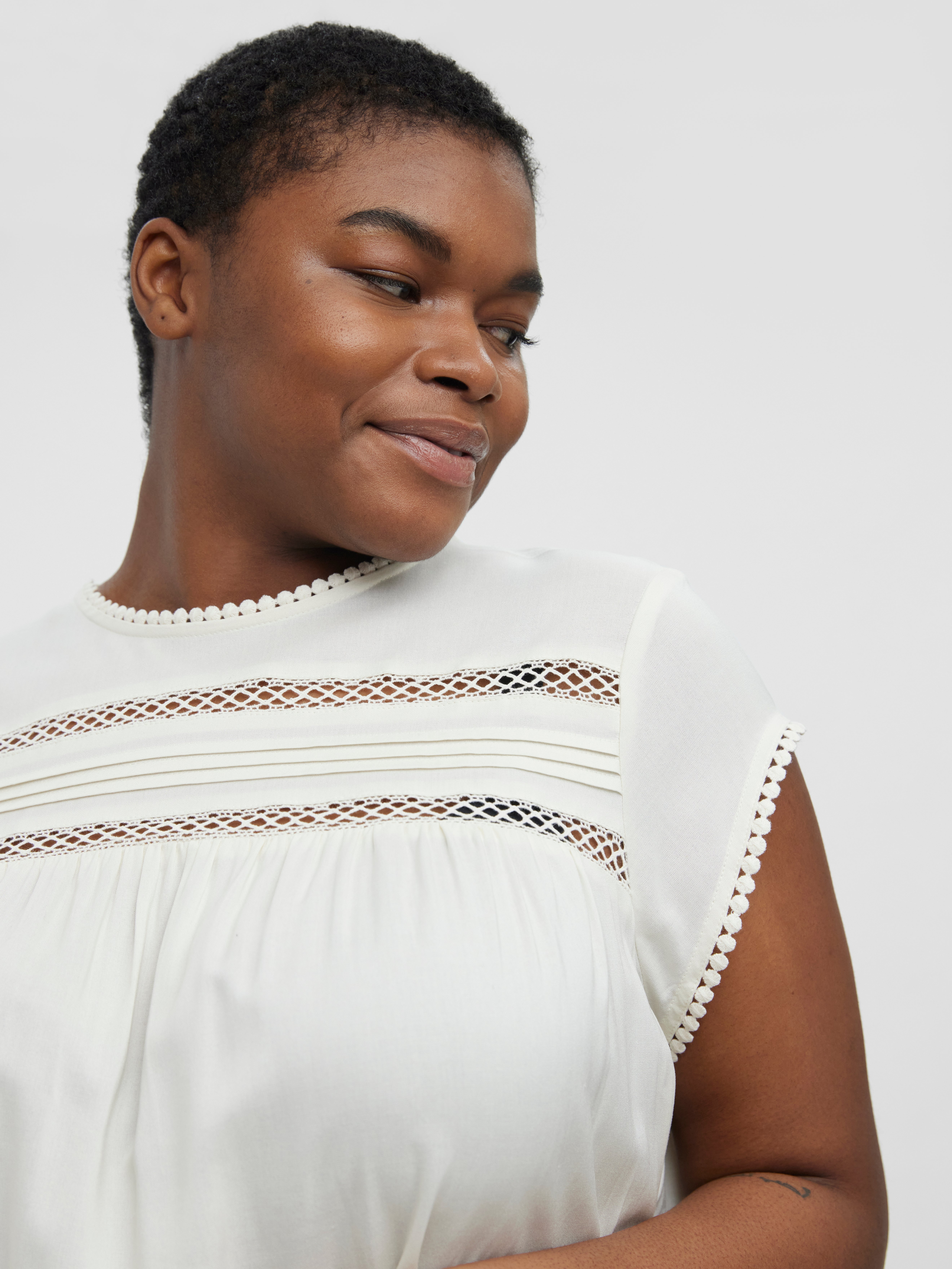 VMDEBBIE Top
