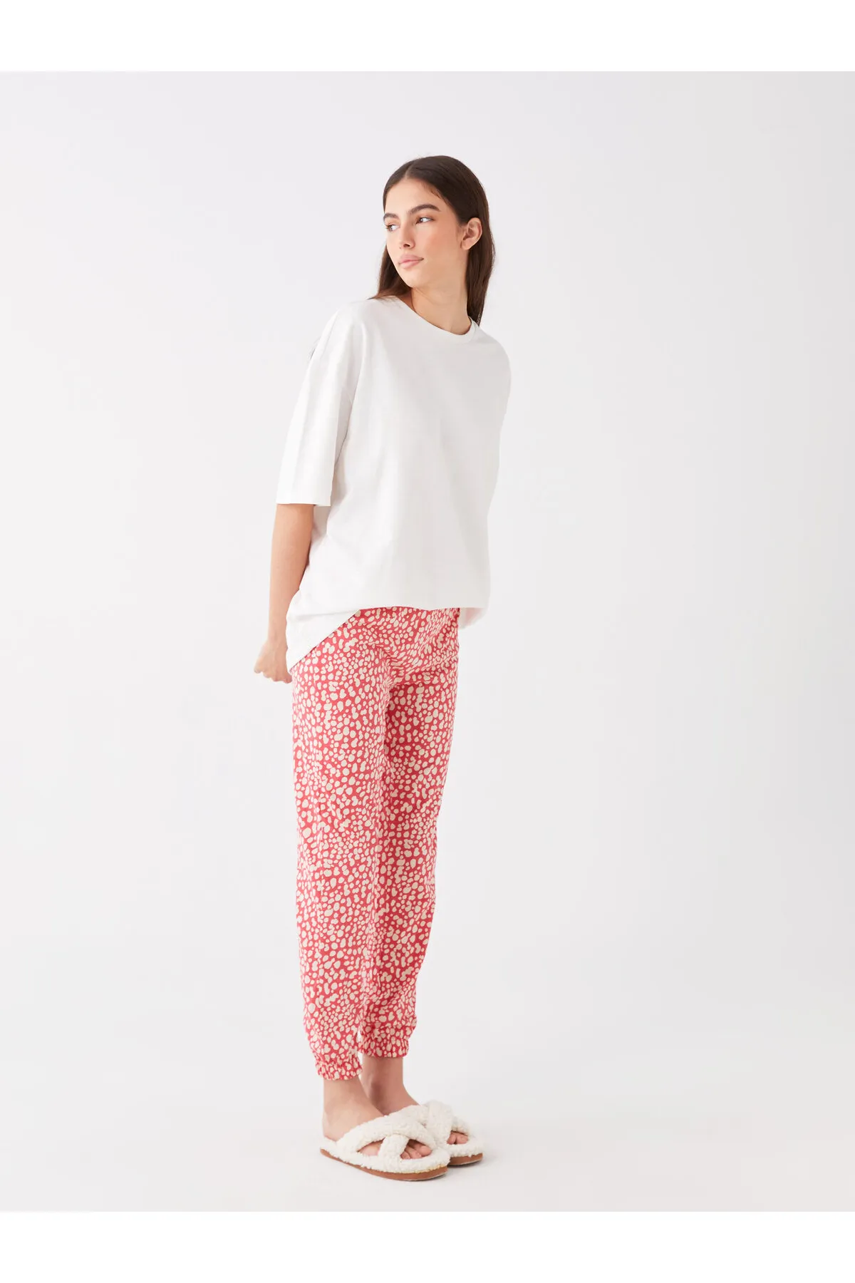 LC Waikiki  Gemusterte Jogger-Pyjamahose für Damen mit elastischem Bund