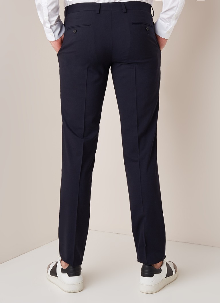 Pantaloni Sandro din lână, cu croială mulată și talie călcată.