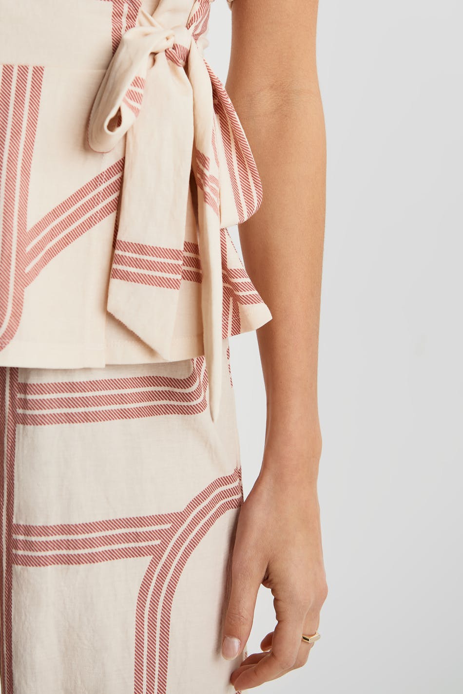 Wanja wrap top
