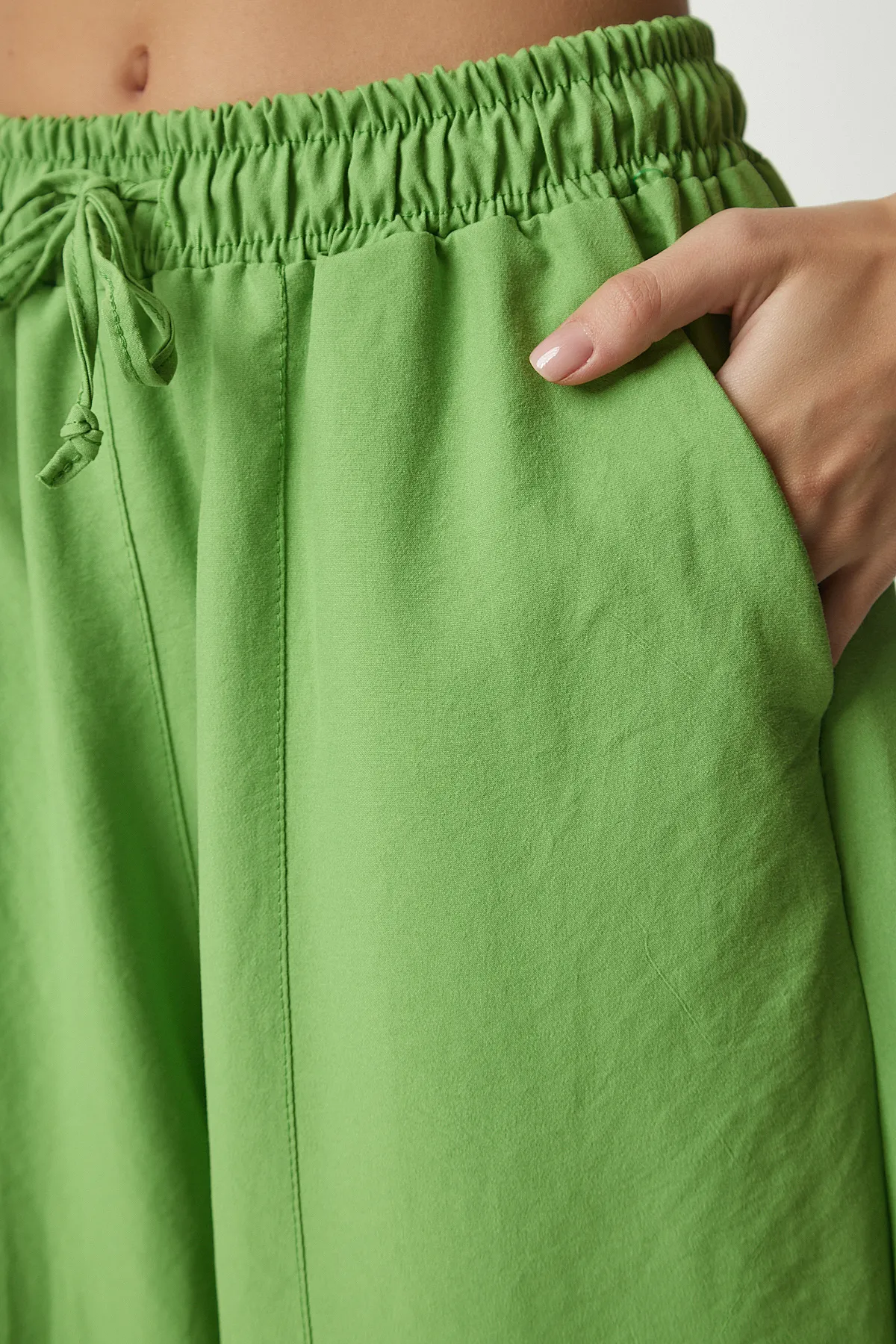 Happiness İstanbul  Pistaziengrüne Shalwar-Hose aus Leinenviskose mit Taschen CV00001 für Damen