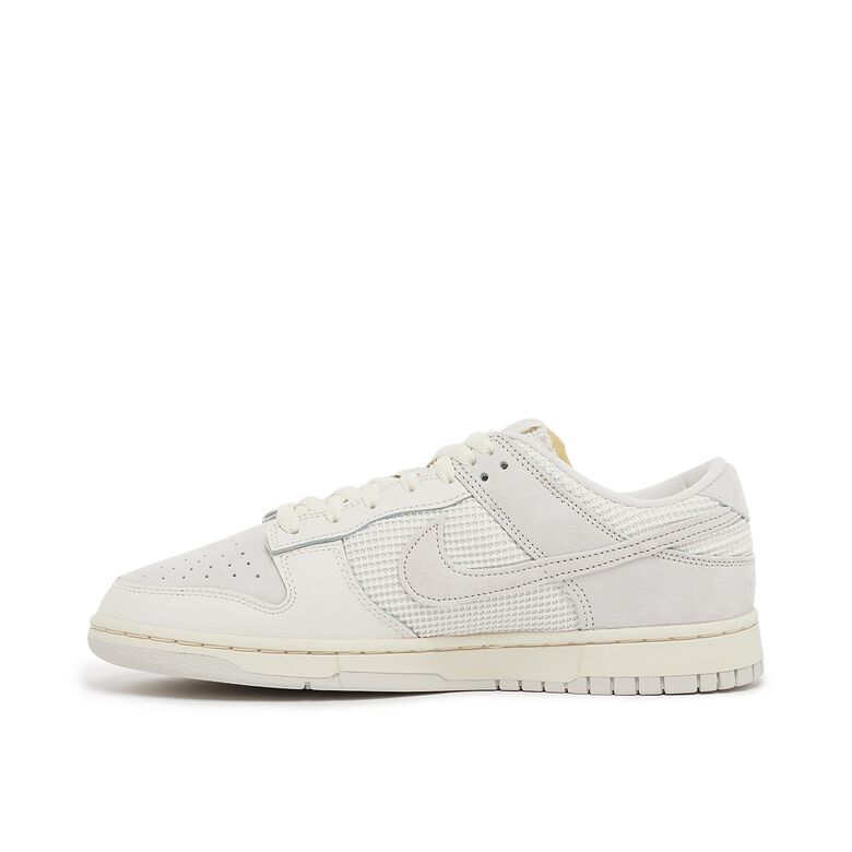 NIKE Wmns Dunk Low 