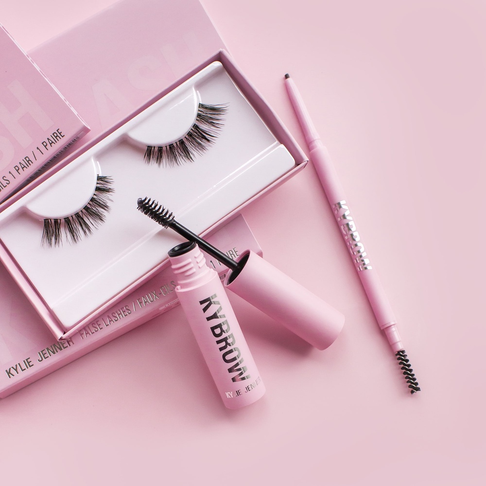 kylie by kylie jenner Brow Kit Kit Crayon à sourcils + Gel à sourcils