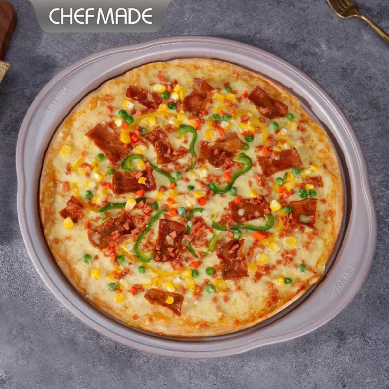 Chefmade Pizzablech Backblech, Karbonstahl, (CHEFMADE, Pizza Backblech 36 cm mit Perforation, 400x400x30, Champagnergold, antihaft- & silikonbeschichtet, Hefekuchen, Fladenbrot, Grillbrot, 1-St., Premium), Pizzablech - Pizzablech Rund Antihaftbeschic