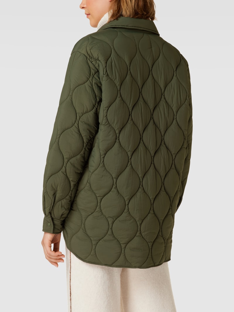 Steppjacke mit Pattentaschen in schilf