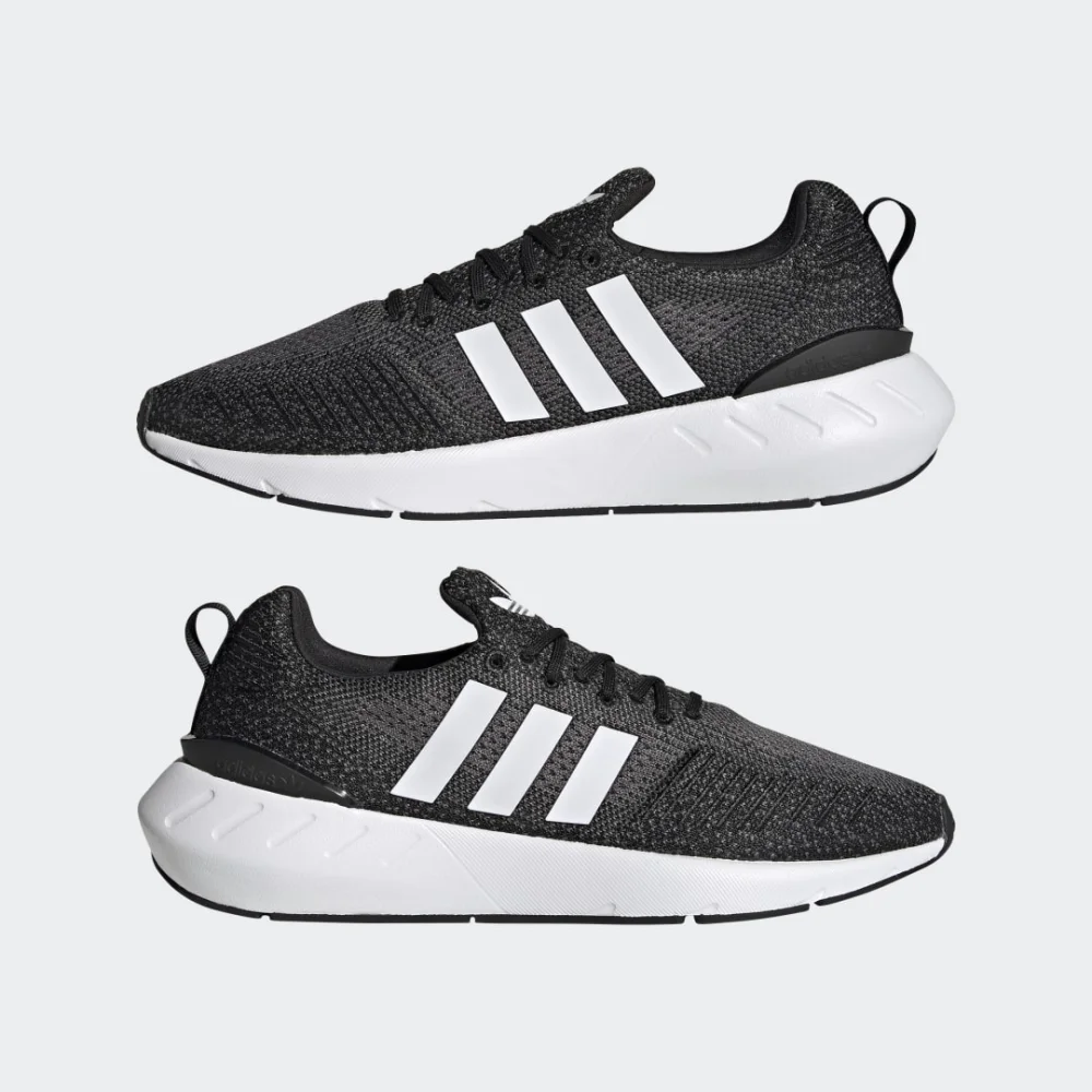 adidas Swift Run 22 GZ3496 / schwarz