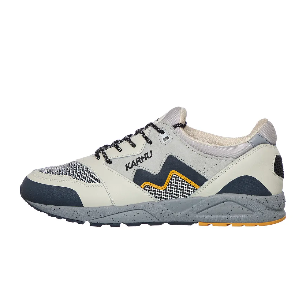 Karhu Aria 95 F803114 / weiss