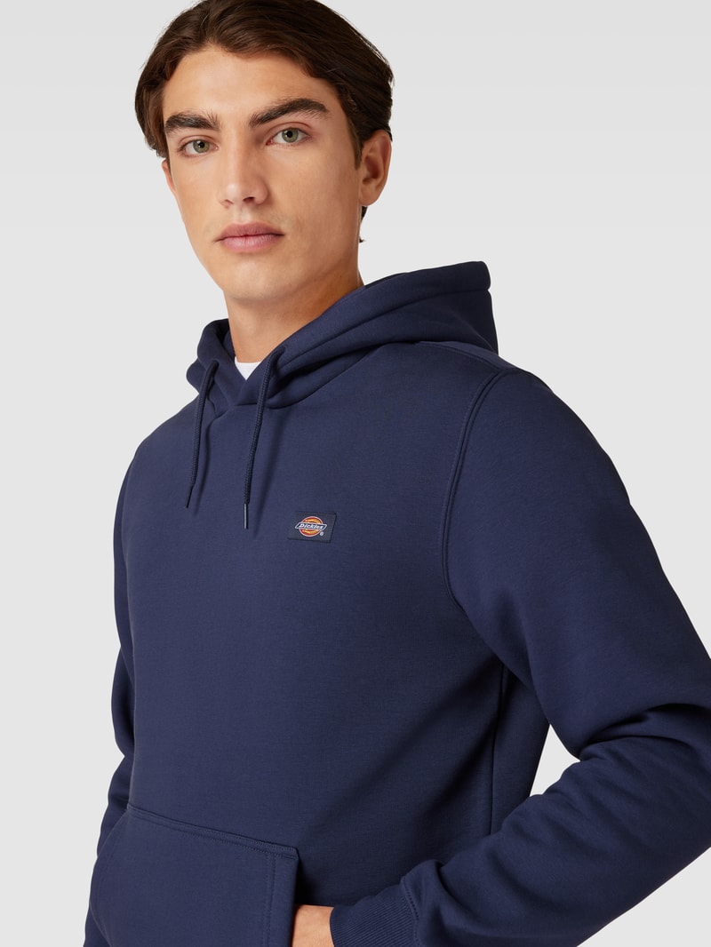 Hoodie mit Känguru-Tasche Modell 'OAKPORT' in dunkelblau