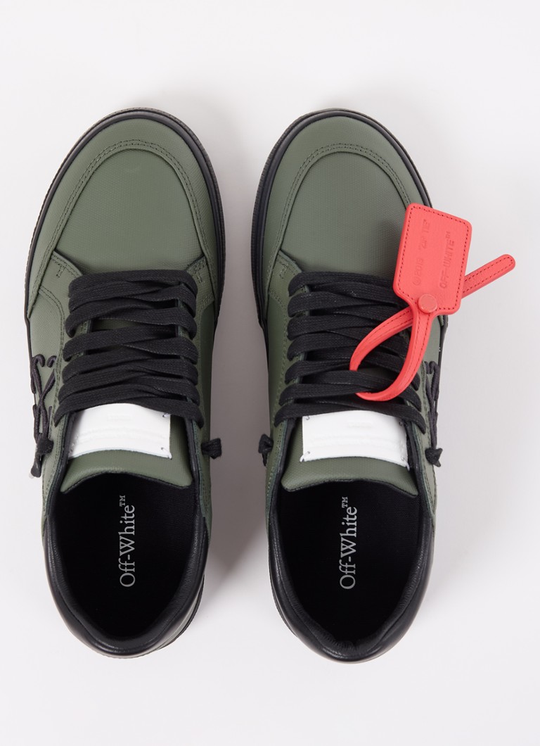 Niskie trampki Off-White wykonane z wulkanizowanego płótna ze skórzanymi detalami.