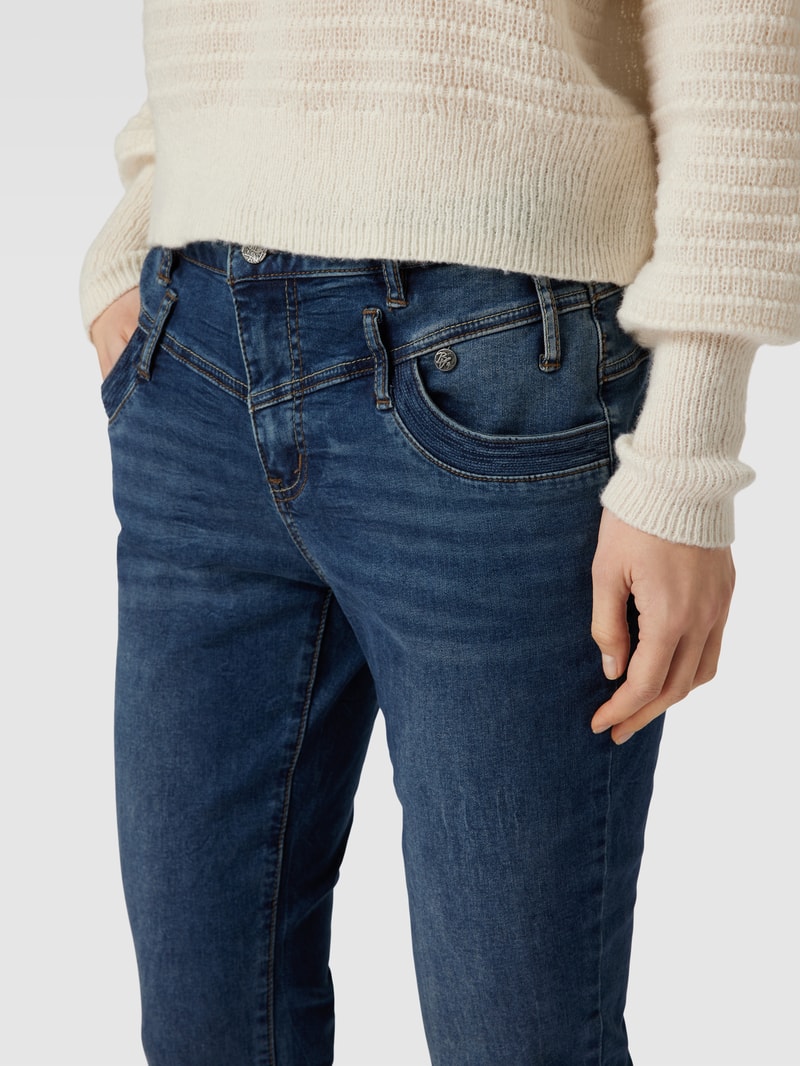 Regular Fit Jeans mit Label-Details Modell 'Florida' in blau